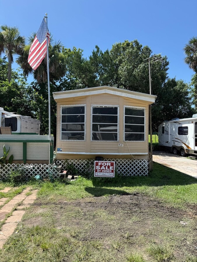Photo - 622 N Beach St