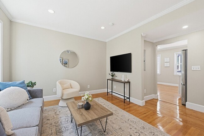 Photo - 574 Washington St Unit 2