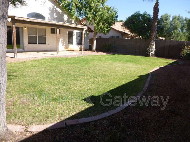 Building Photo - 1331 W Butler Dr