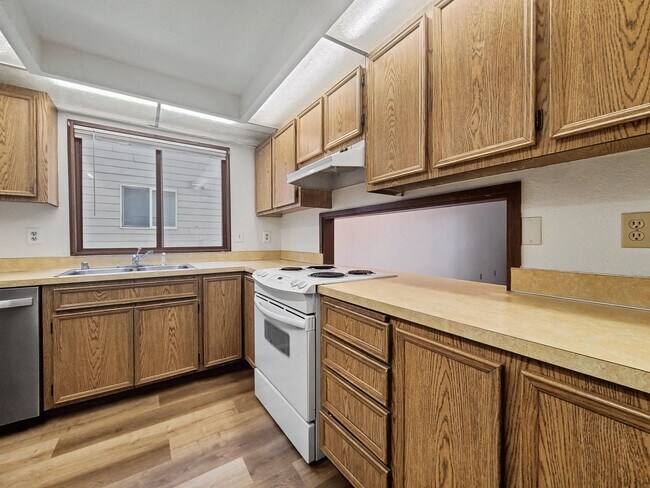 Photo - 14327 123rd Ave NE Unidad A