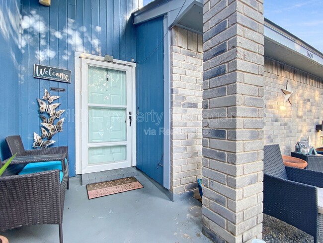 Photo - 9609 Woodland Hills