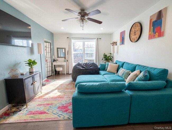 Photo - 305 Sixth Ave