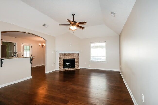 Photo - 9460 Eckley Pl