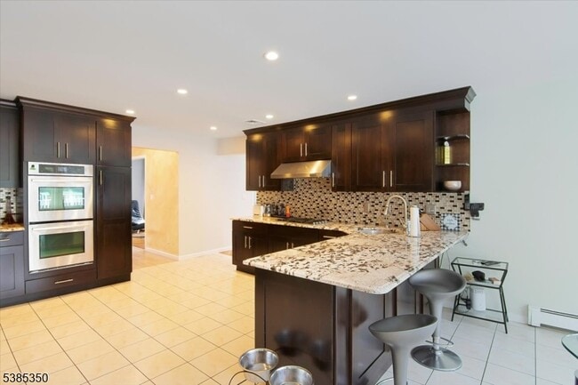 Photo - 6 Ashland St