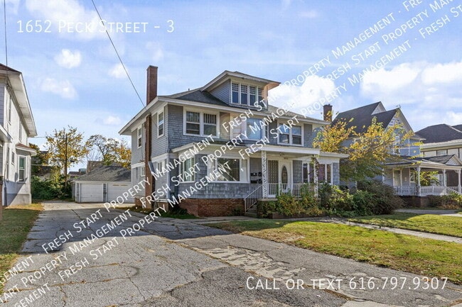 Building Photo - 1652 Peck St Unit 3