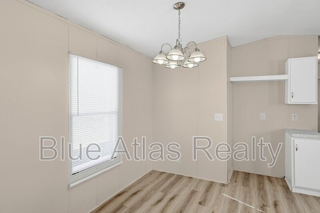 Photo - 825 Dawn Light Dr