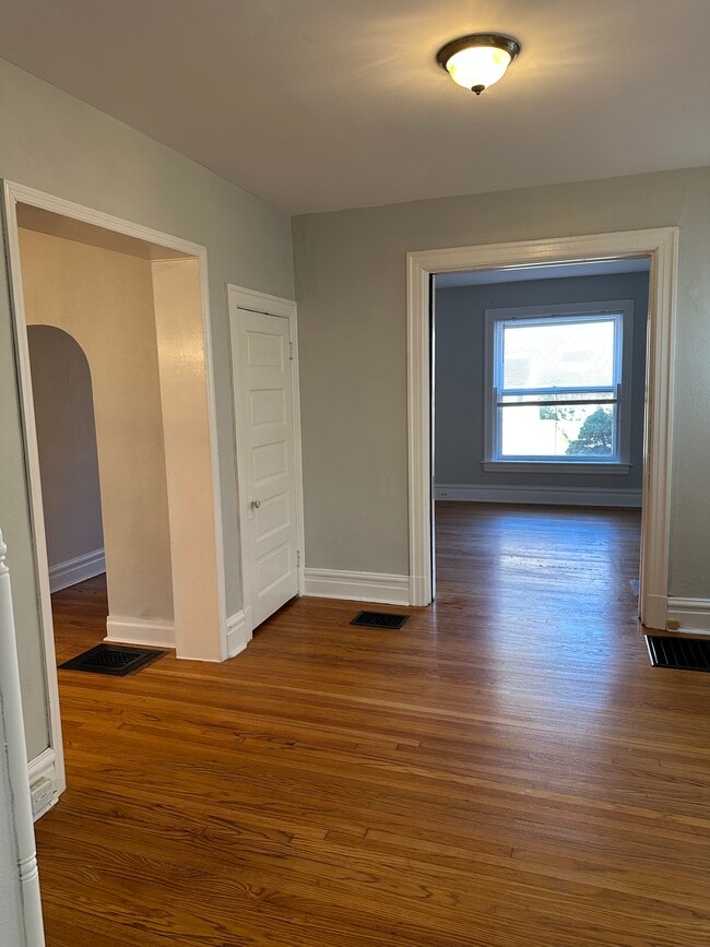 Office, guest room - 3808 Flad Ave Unit B