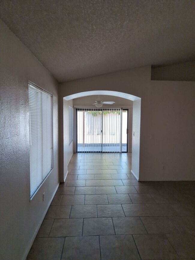Photo - 73 S Cypress Ct