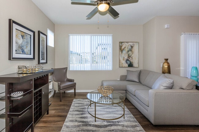 A3 751 SQFT 1 Bed 1 Bath