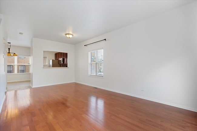 Photo - 4530 S Woodlawn Ave