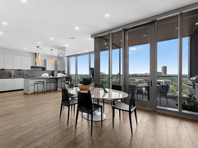 Photo - 1711 Allen Pkwy