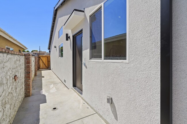 Photo - 7906 Oakdale Ave Unidad ADU