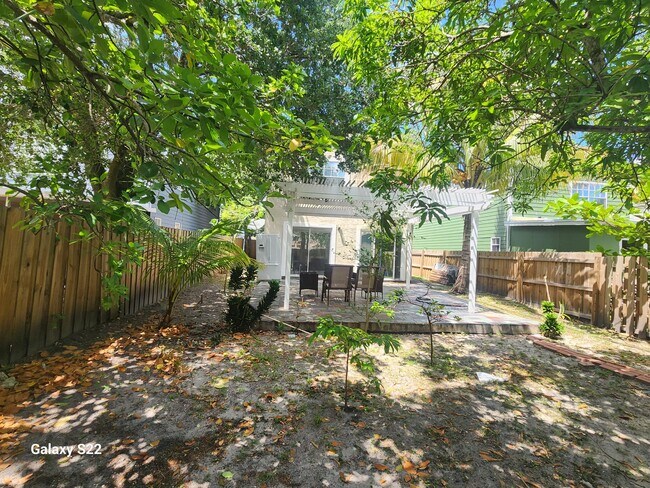 Photo - 5884 Dewberry Way