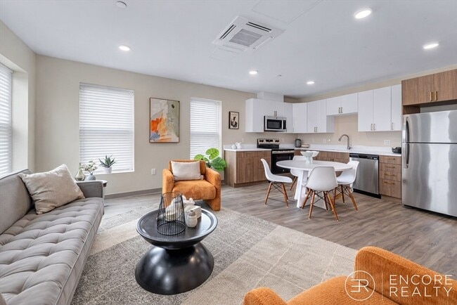 Building Photo - 375 Cummins Hwy