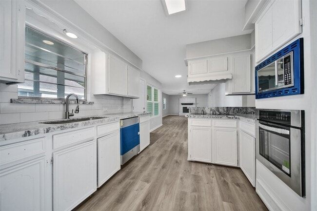 Photo - 13426 Balcrest Dr