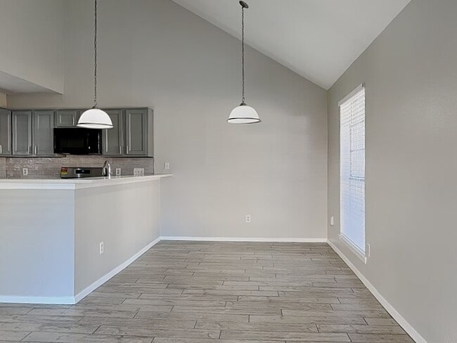 Photo - 5711 Wynberry Dr