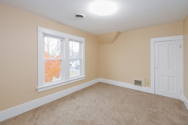 Photo - 355 Doty St Unit 355 1/2