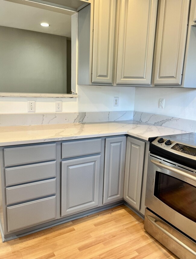 Photo - 705 Ideal Way