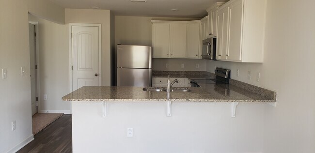 Photo - 5 Hazelburn Ct