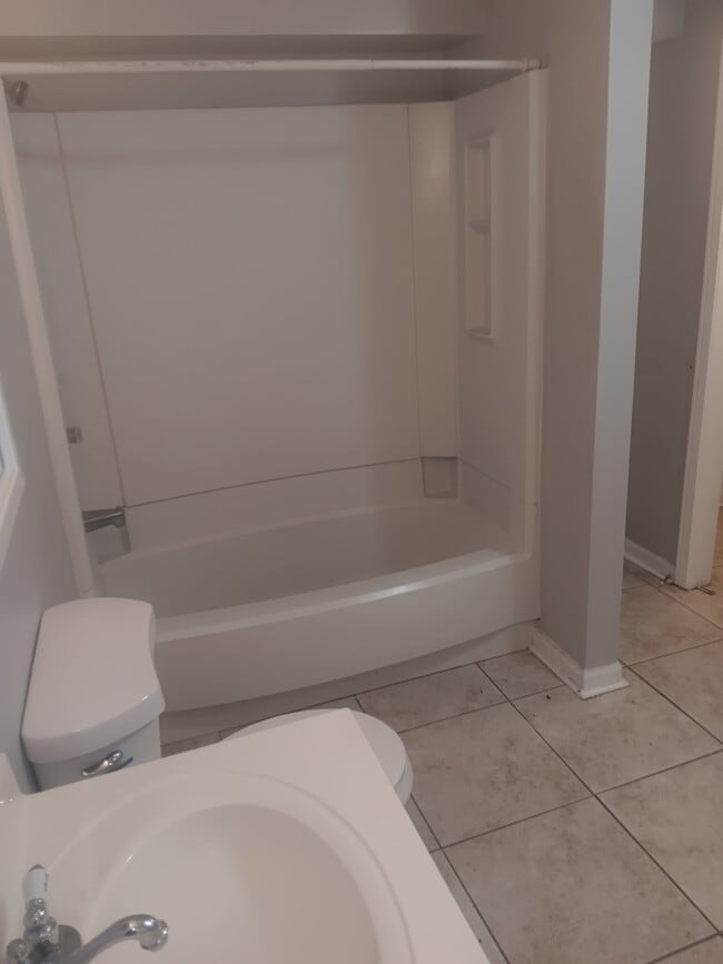 Photo - 8611 E 97 Terrace