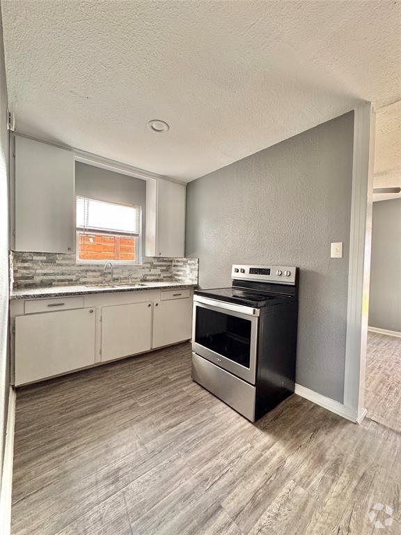 Building Photo - 3420 Michigan St Unit 1 Rental