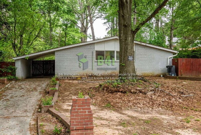 Building Photo - 6658 Westfield Dr