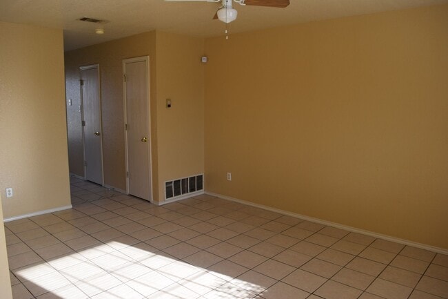 Photo - 4506 Deek Dr Unit D
