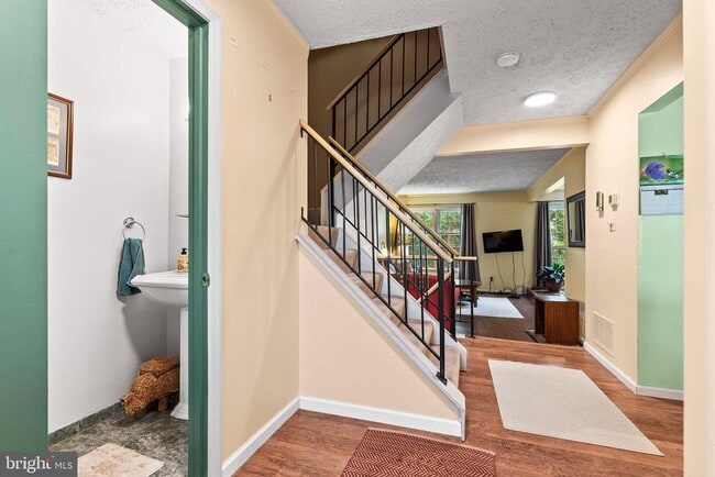 Photo - 2114 Lang Dr