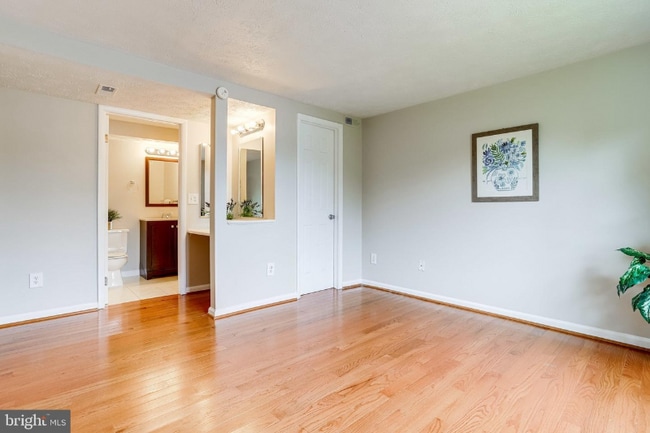 Building Photo - 8385 Brockham Dr Rental