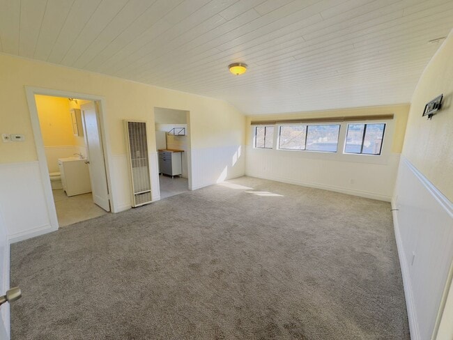Building Photo - 830 Fifth Ave Unit 828 Rental