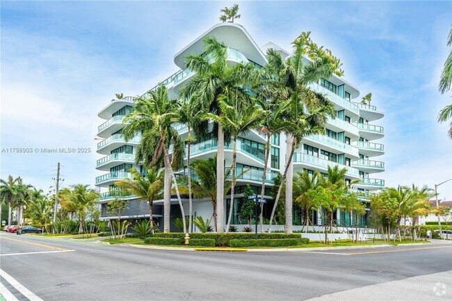 Building Photo - 9901 W Bay Harbor Dr Unit 602 Rental