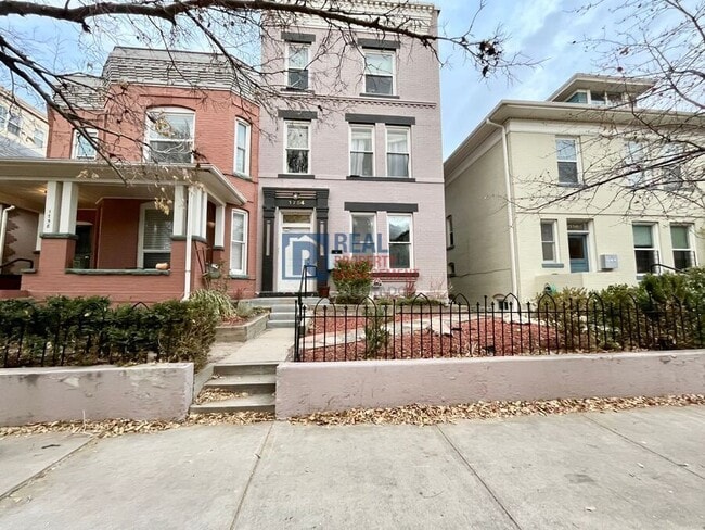 Building Photo - 1754 N Washington St