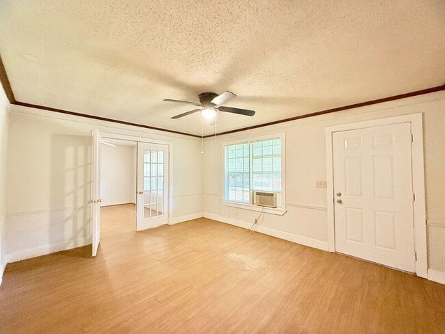 Photo - 6009 Sewell St Unit C GLE