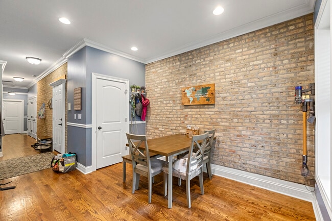 Photo - 5219 N Winthrop Ave Unit 2N