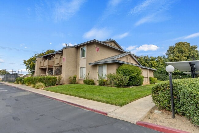 Photo - Great 2 Bedroom Condo in Gated Community