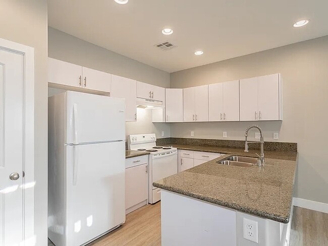 Photo - 1701 S Dandelion St Unidad 3