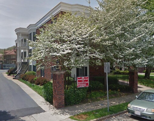 Photo - 1621 Virginia St E