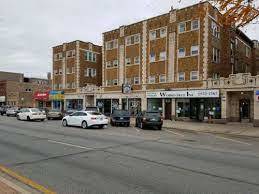 Building Photo - 5011 W Cermak Rd Unit 11