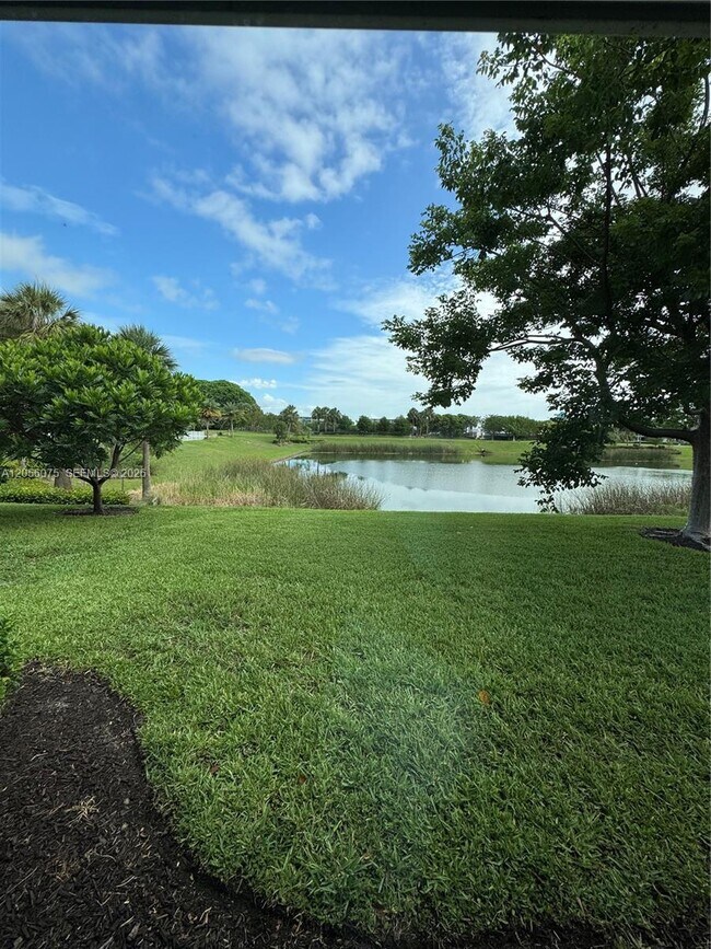 Photo - 4729 Greenway Dr