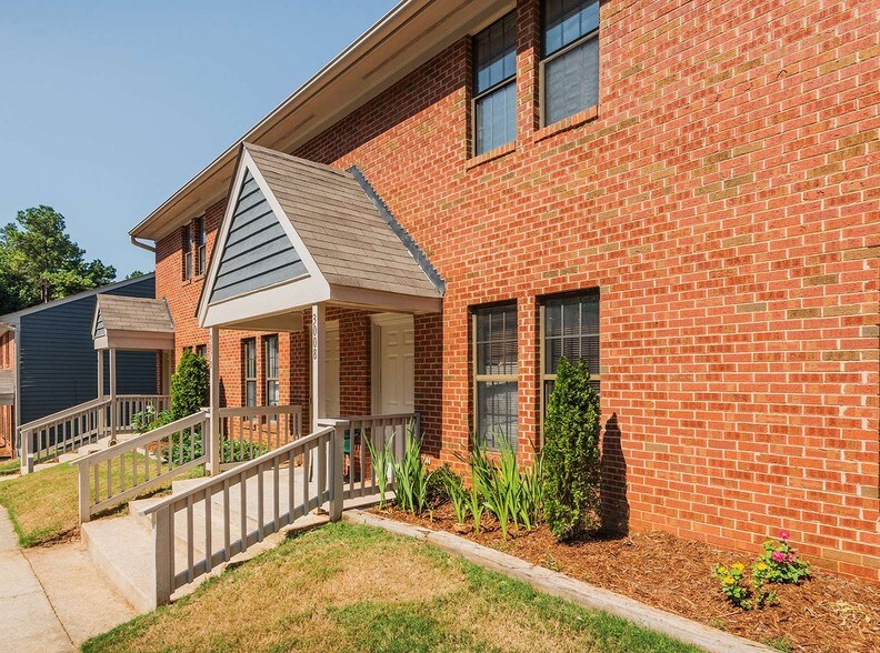 Forest Edge Townhomes For Rent in Raleigh, NC