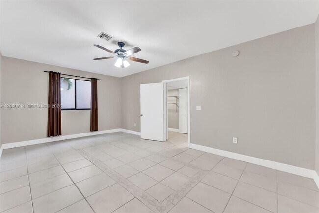 Photo - 3491 NW 21 St
