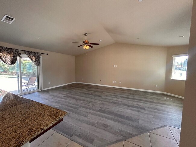 Photo - Nice home for rent in Visalia!