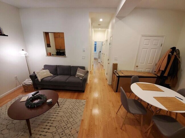 Photo - 28 E Springfield St Unit 2