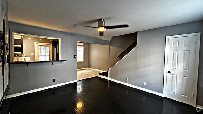 Building Photo - 1850 Portsmouth St Rental