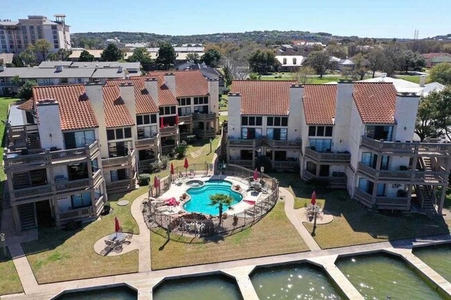 Photo - 509 Short Circuit