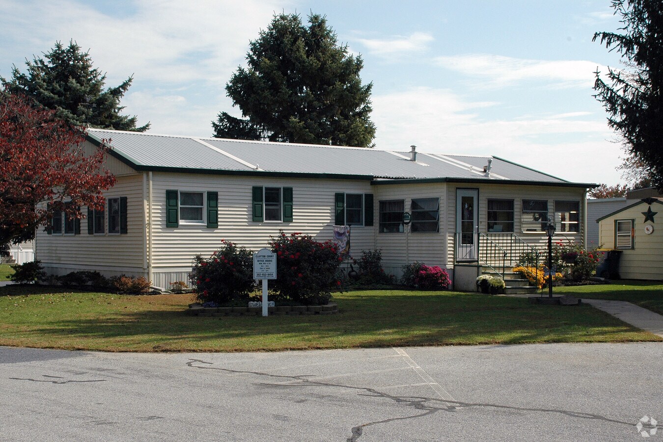 Photo - Clayton Court