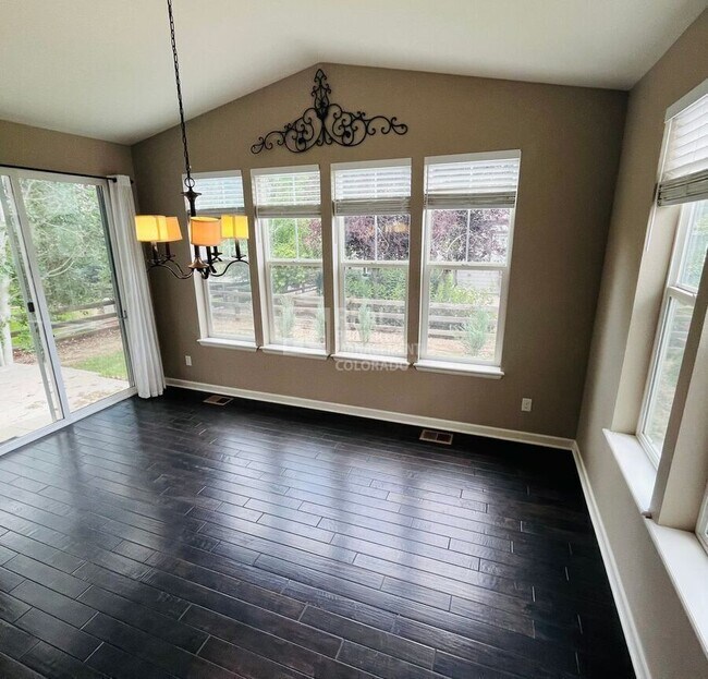 Photo - 550 Gallegos Cir