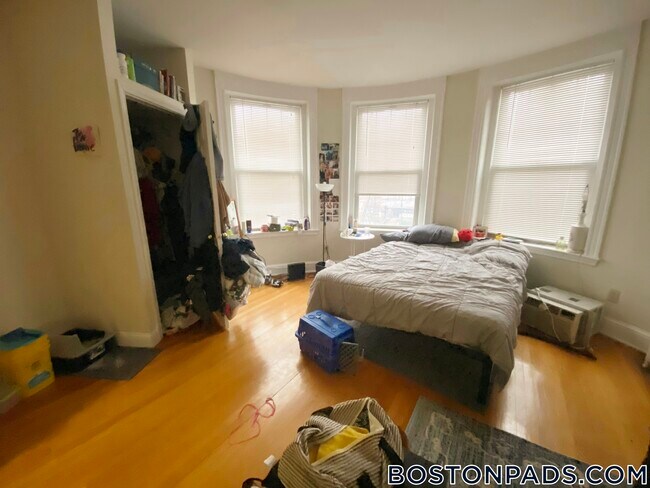 Photo - 1232 Beacon St Unit 6