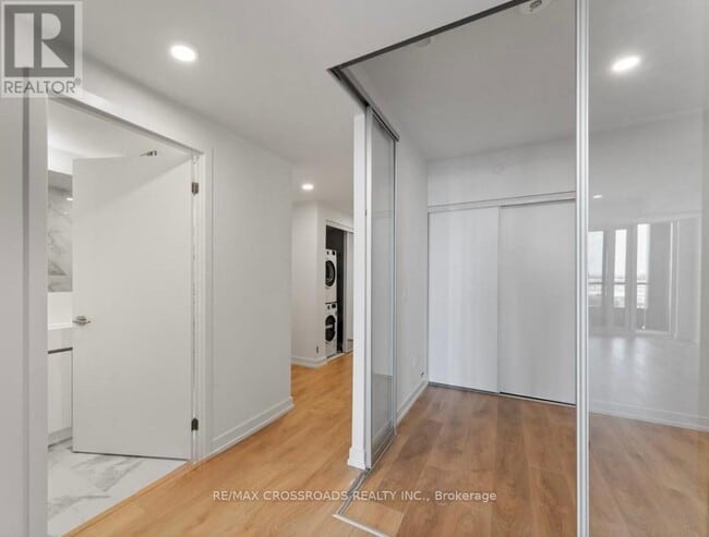 Photo - 1100 Sheppard Ave W Unité 1015