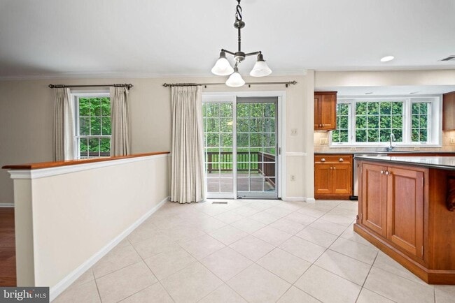 Photo - 10317 HICKORY Dr